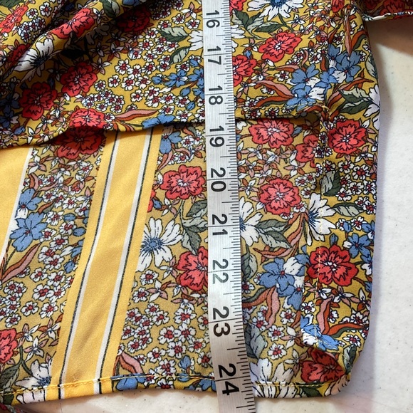 C Floral Kimono Jacket/Wrap with Yellow and Blue - Picture 7 of 8